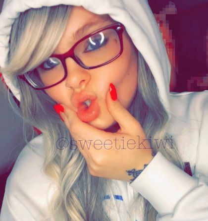 sweetiekiwi OnlyFans picture