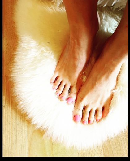 ridingfeetgirl OnlyFans picture