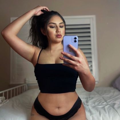 vee_v OnlyFans picture