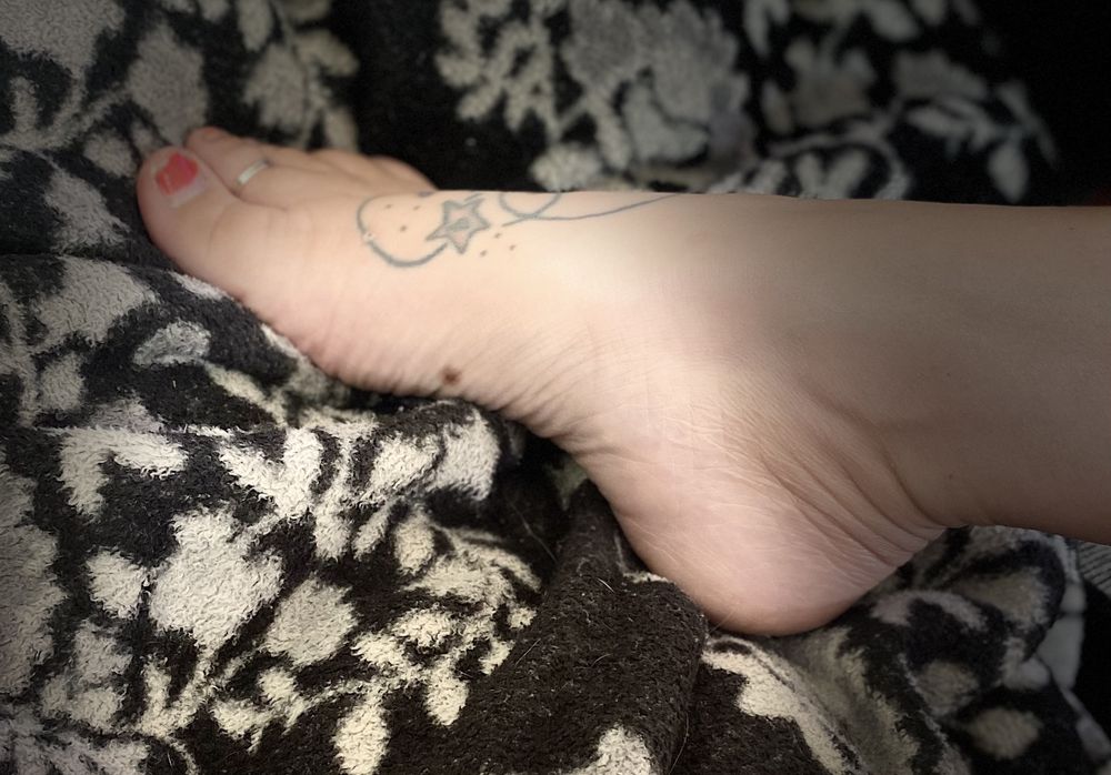 sallysexyfeet OnlyFans profile picture