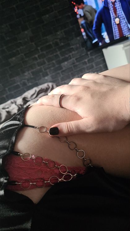 lesbocherrys24 OnlyFans picture