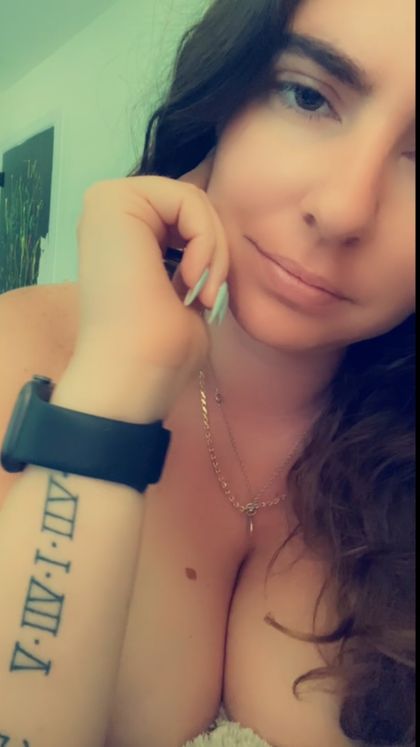 katbrattt OnlyFans picture