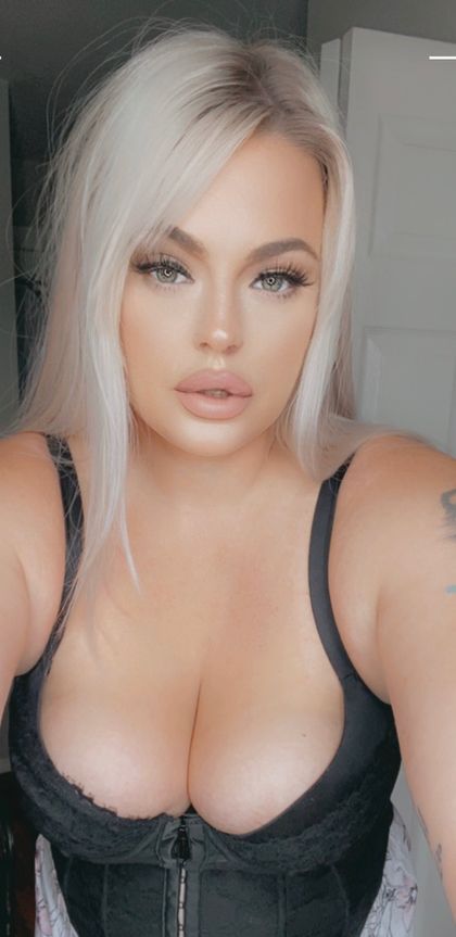 elle676 OnlyFans picture