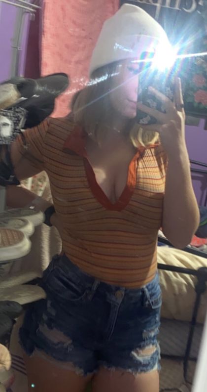 queenextra18 OnlyFans picture