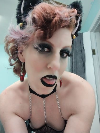 madameringard OnlyFans picture