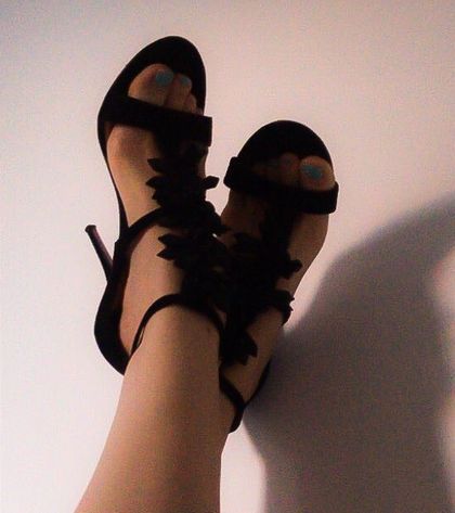 fendifoxfeet OnlyFans picture