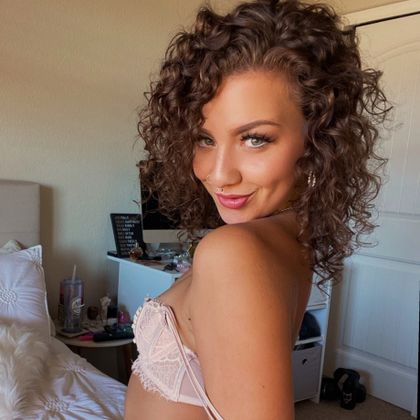 lacesilkfree OnlyFans picture