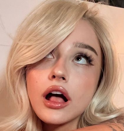 violavaine OnlyFans picture