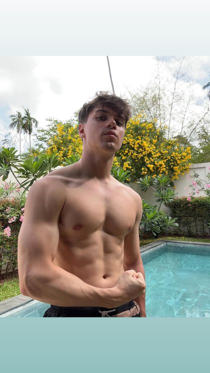 lewmfit OnlyFans picture