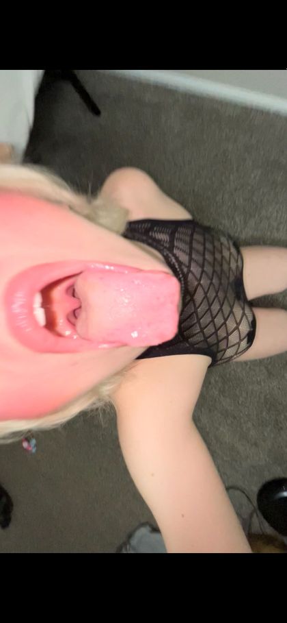 g.violet OnlyFans picture