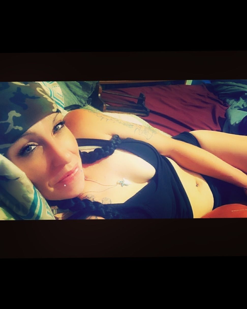 vi0l3ntvi0l3t OnlyFans profile picture