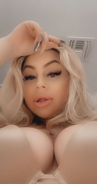 juliawwna OnlyFans picture