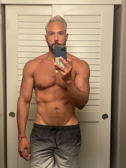 tokyovalentino OnlyFans picture