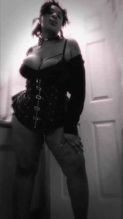 sagelyonne OnlyFans picture