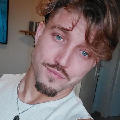 russianjewboy12 OnlyFans picture