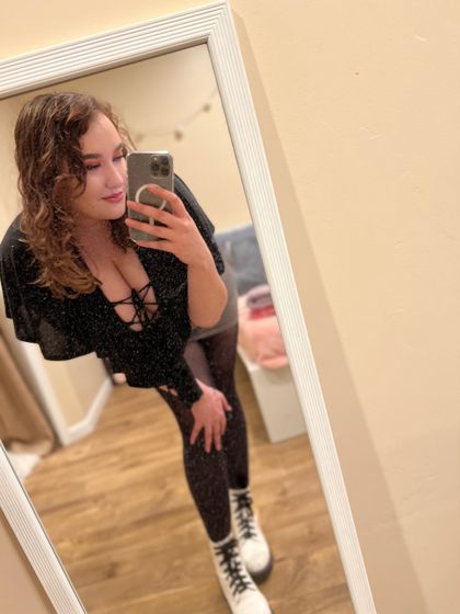 itsyabigtittygothgf OnlyFans picture