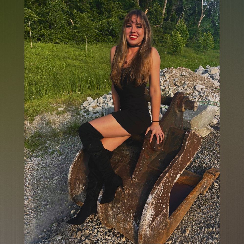 adoreava OnlyFans profile picture