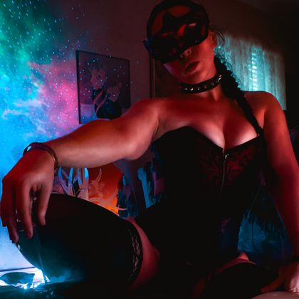 masked_element OnlyFans picture