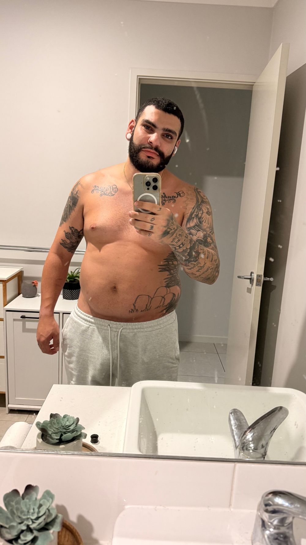 tattedarab OnlyFans profile picture