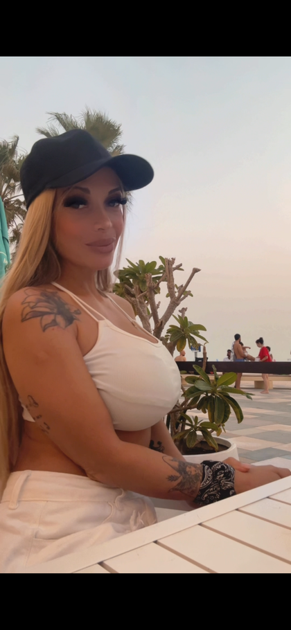 noshes OnlyFans picture