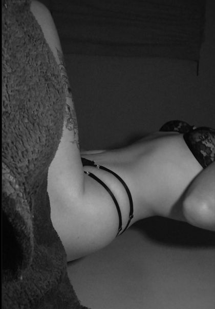 anieed OnlyFans picture