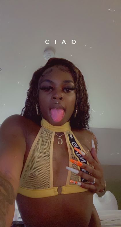 hennessycabaret OnlyFans picture