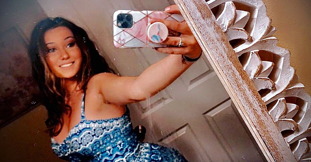 v.outofthisworld OnlyFans profile picture