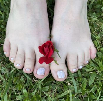 Miss Feet