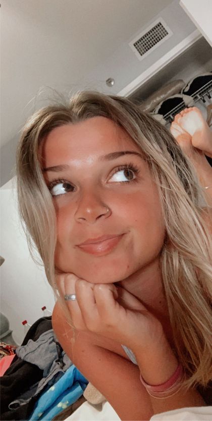 xxxellabelleeee OnlyFans picture