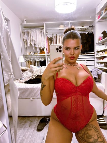 charlottexhot OnlyFans picture