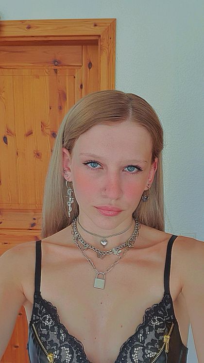 smallboobsbigheart OnlyFans picture
