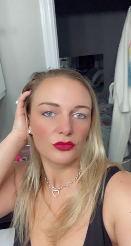u98085329 OnlyFans picture