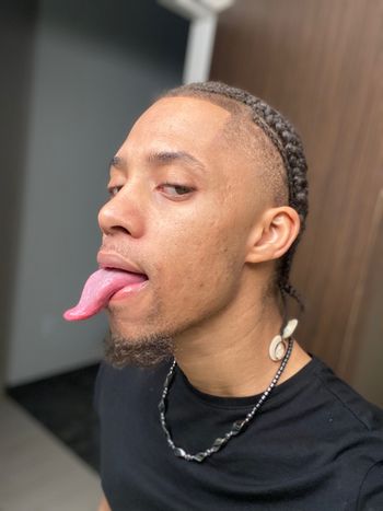shybutnotshy OnlyFans profile picture
