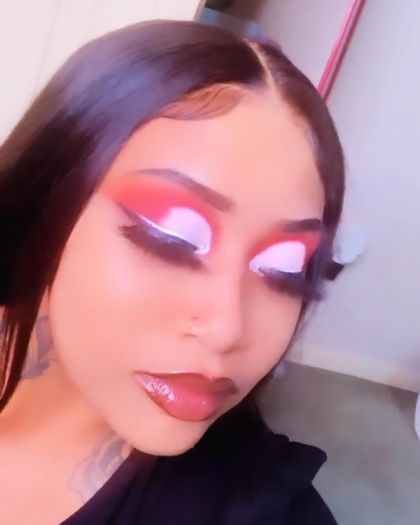 girlithinkthatsred OnlyFans picture