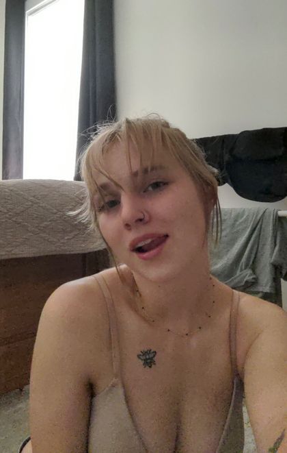 bumbl_b OnlyFans picture