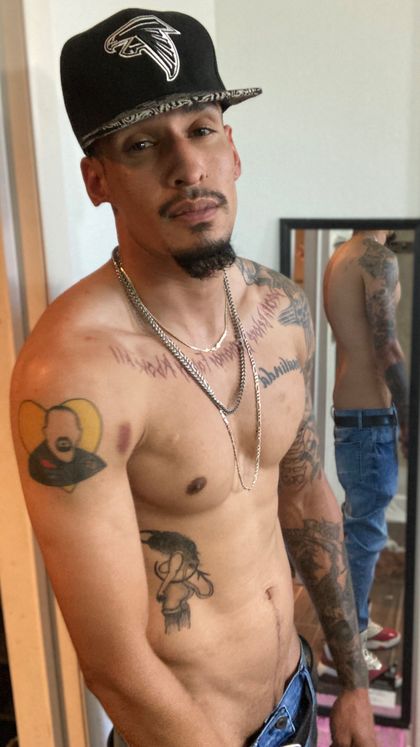 valderaz89gkb OnlyFans picture