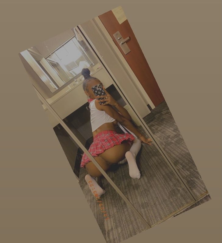 fineassdesi OnlyFans profile picture