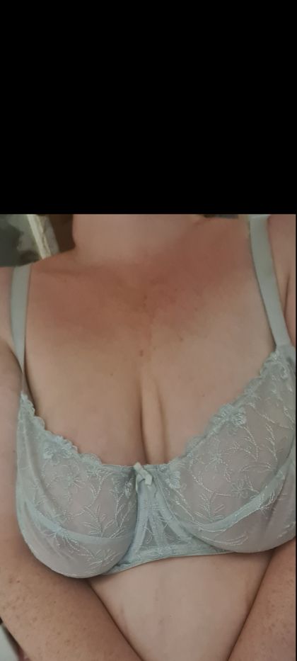 lonelymum OnlyFans picture