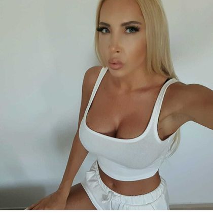 karinakoch OnlyFans picture