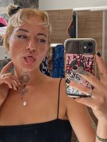 foxybebe420 OnlyFans - Free Trial - Photos - Socials | FansMetrics.com