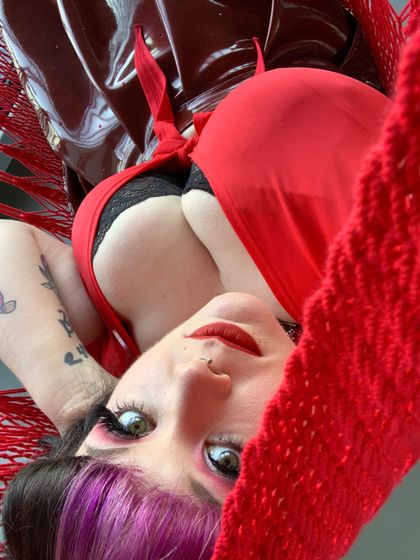 misszoeheriot OnlyFans picture
