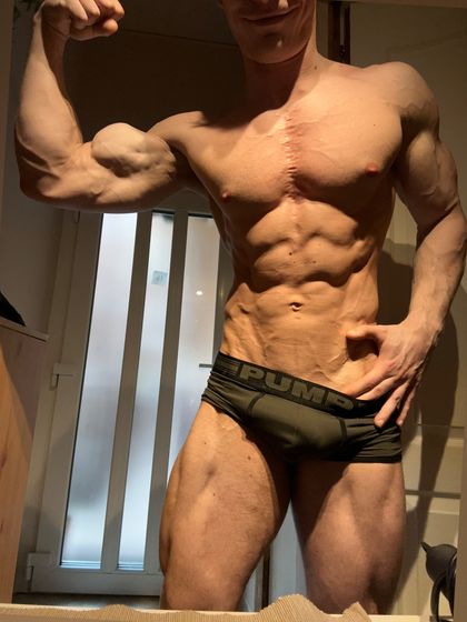 armzbro97 OnlyFans picture