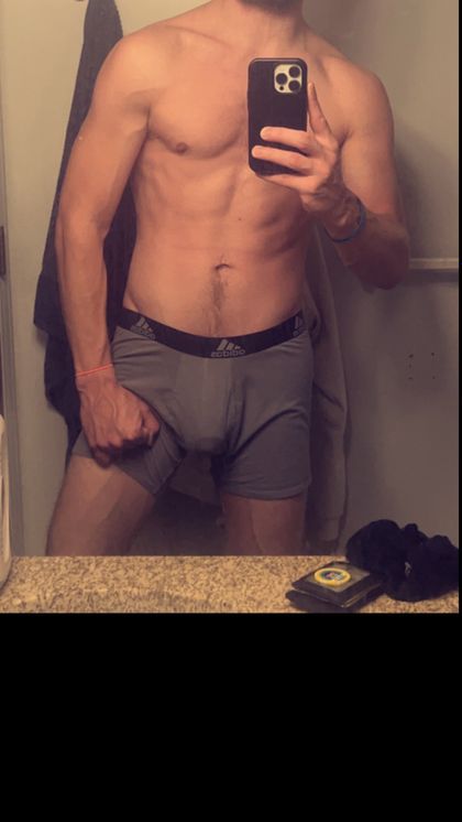 u19760876 OnlyFans picture