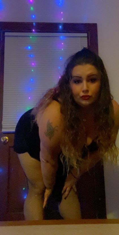 Best Hot Kttiemilk OnlyFans Accounts | FansMetrics.com