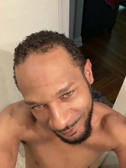 lyoneyez OnlyFans picture