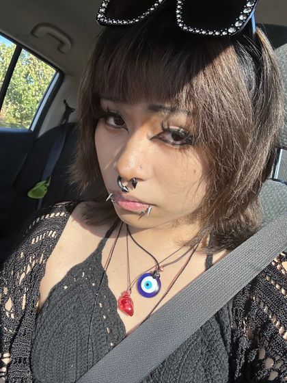 Best Hot Stoner Princess OnlyFans Accounts | FansMetrics.com