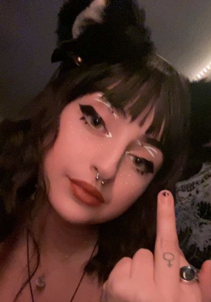 herelieskitten OnlyFans picture