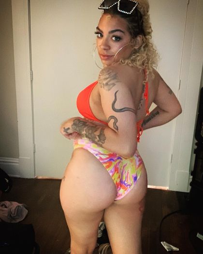 xxchantallxx OnlyFans picture