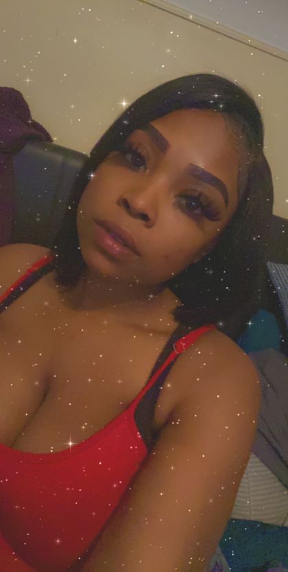 bombchelle0117 OnlyFans picture