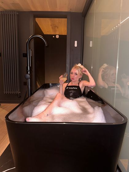babychar_x OnlyFans picture